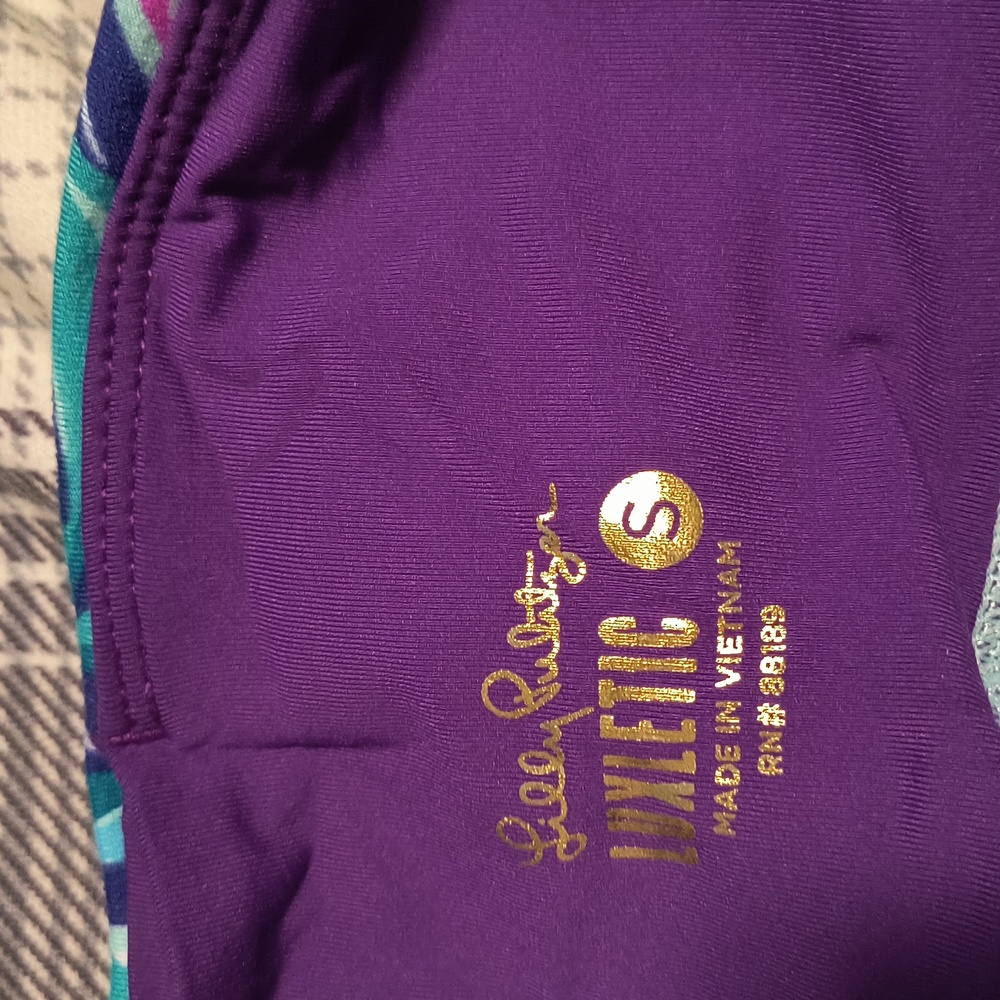 Lily Pulitzer luxletic crop pants - Picture 2 of 3